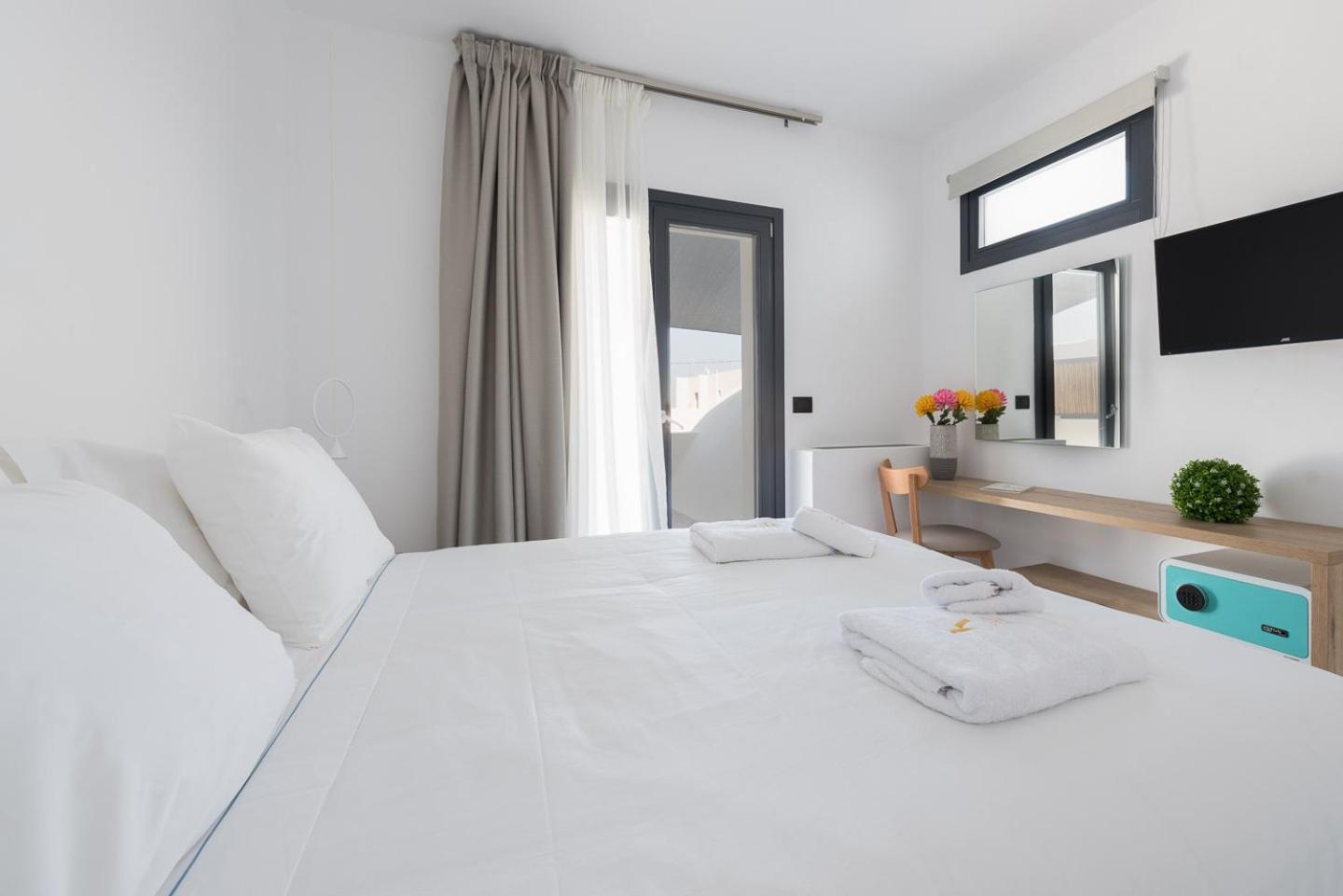 Karat Suites Vóthon Buitenkant foto