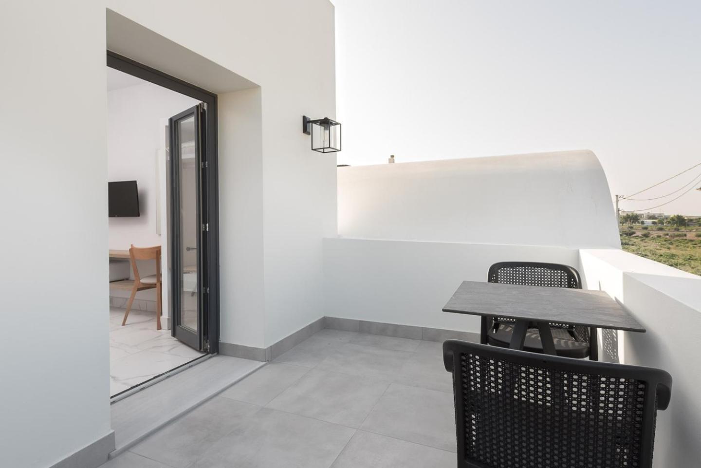 Karat Suites Vóthon Buitenkant foto