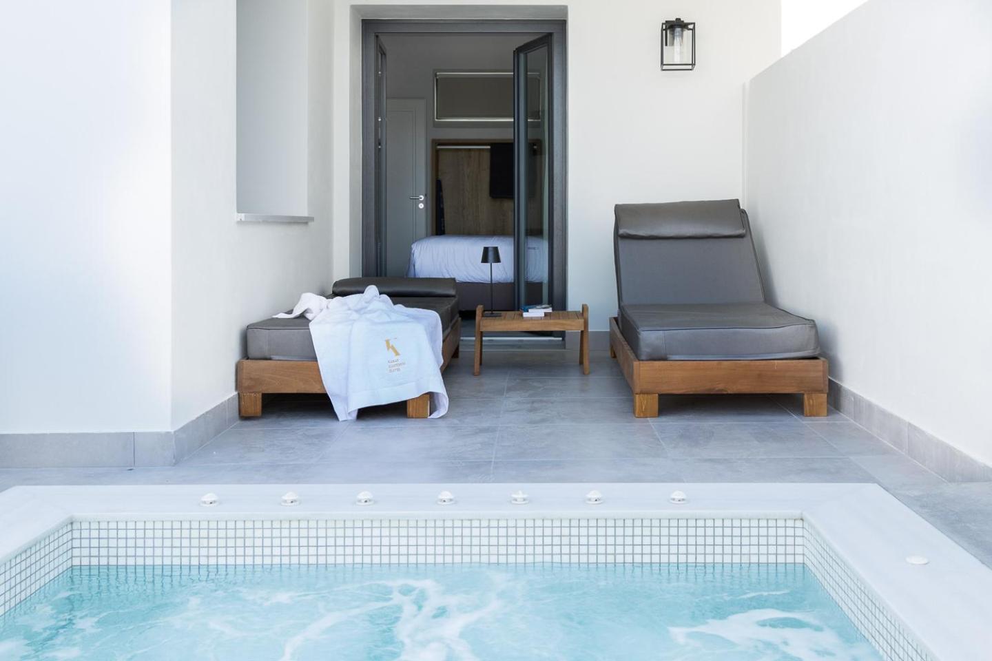 Karat Suites Vóthon Buitenkant foto