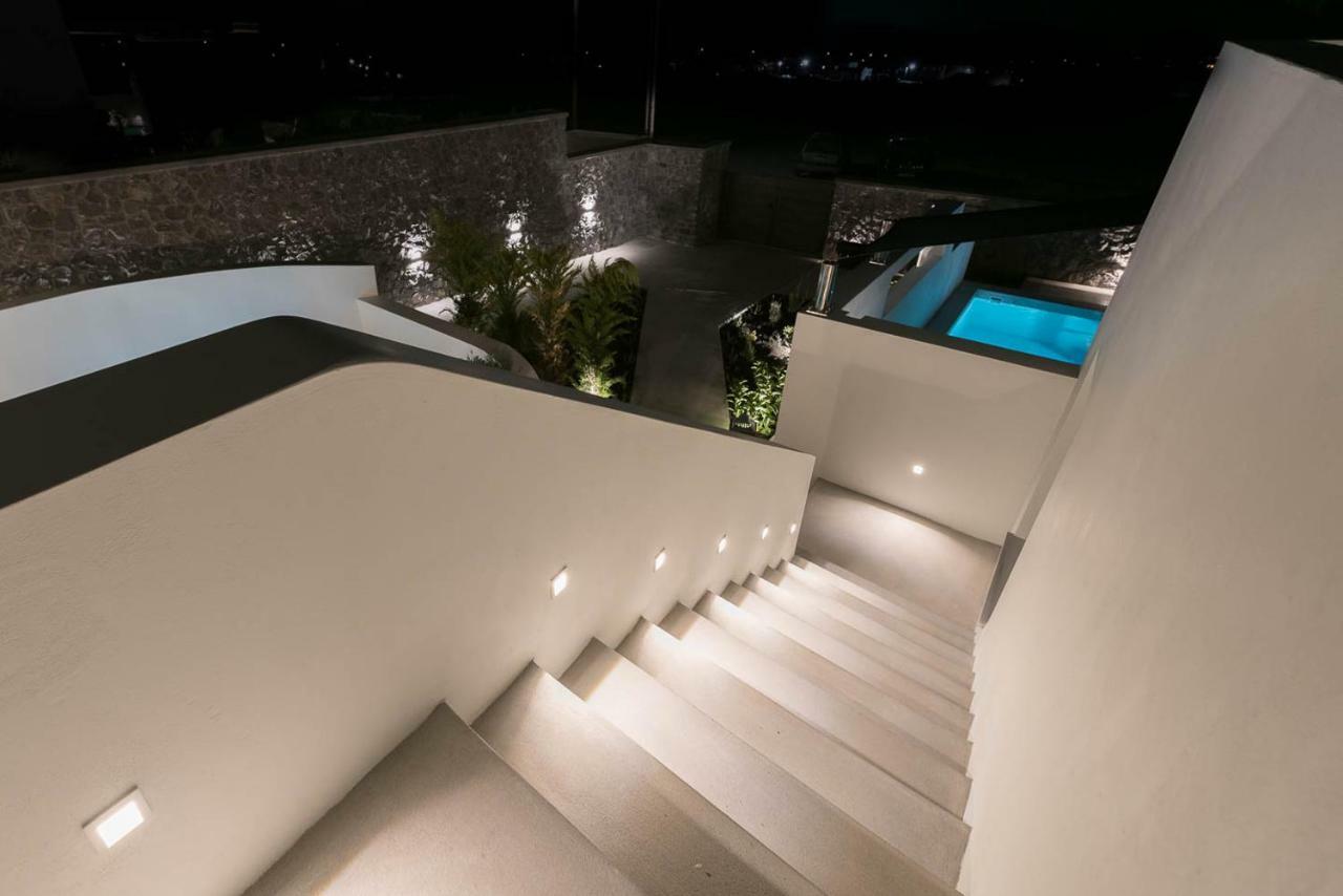 Karat Suites Vóthon Buitenkant foto