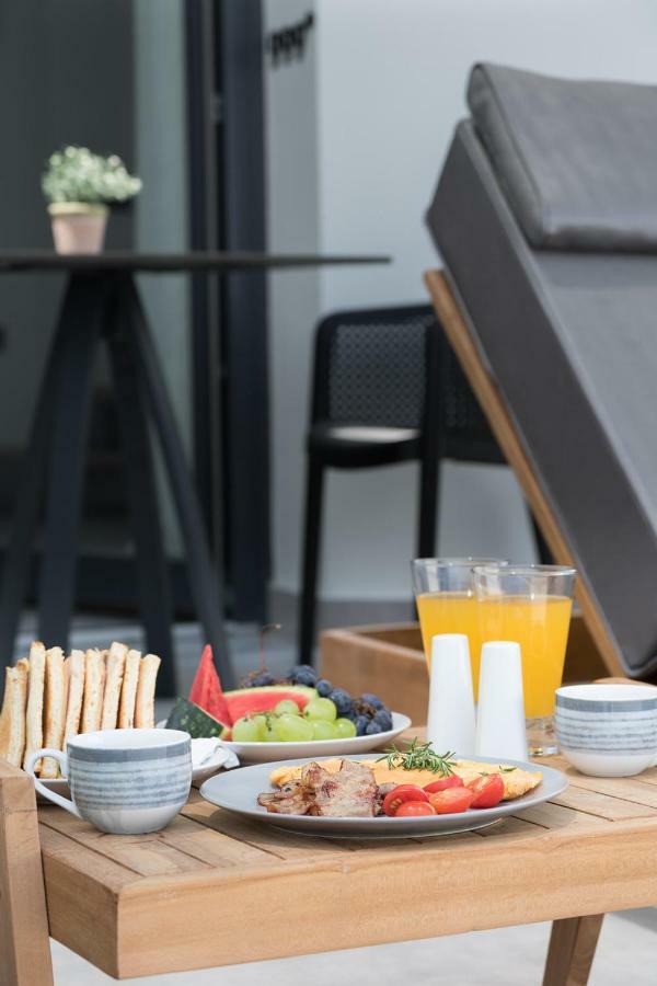 Karat Suites Vóthon Buitenkant foto